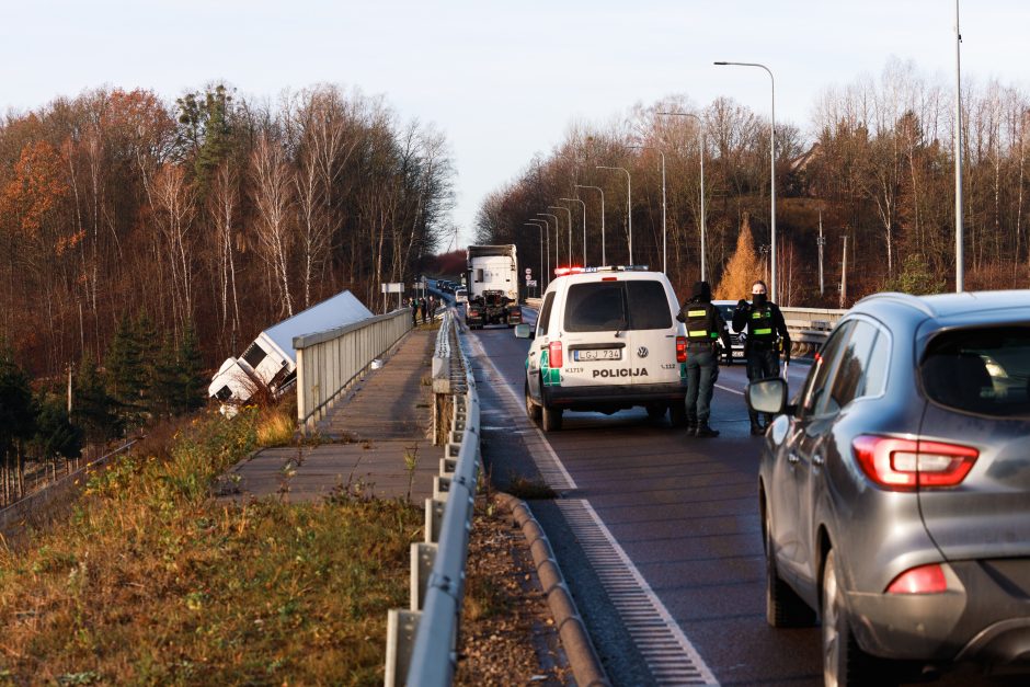 Kaune – automobilių avarijos ir spūstys