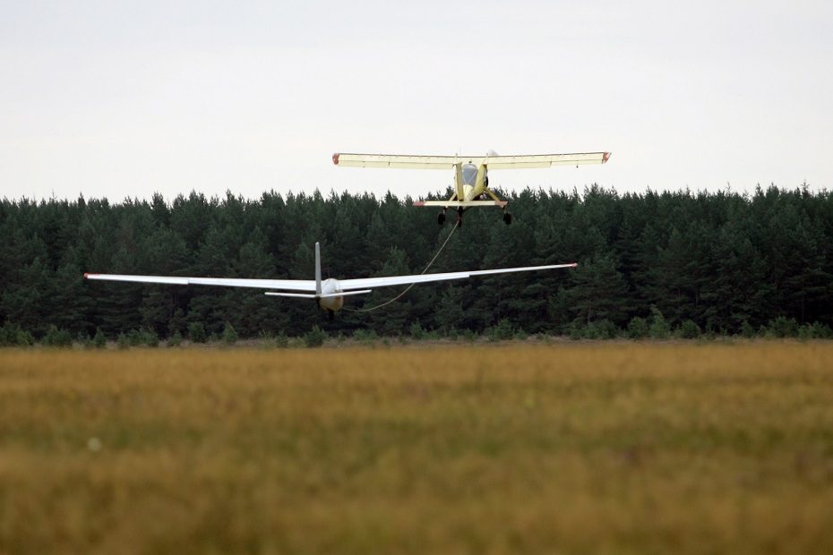 Panevėžio rajone nukrito sklandytuvas, žuvo pilotas 