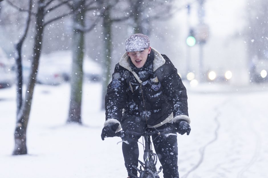 Eismo sąlygos Vilniuje – ypač sudėtingos