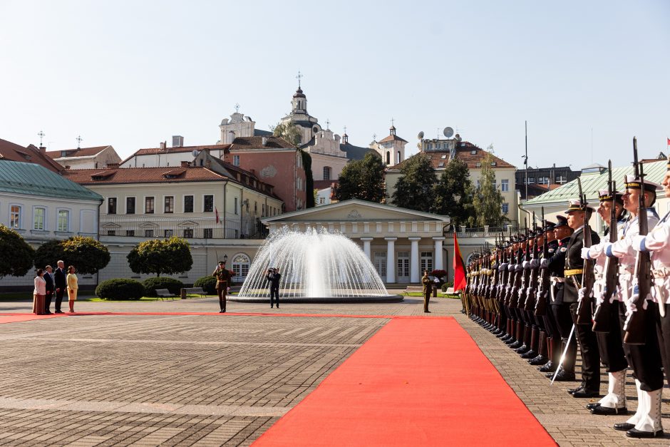 Lietuvoje lankosi Albanijos prezidentas