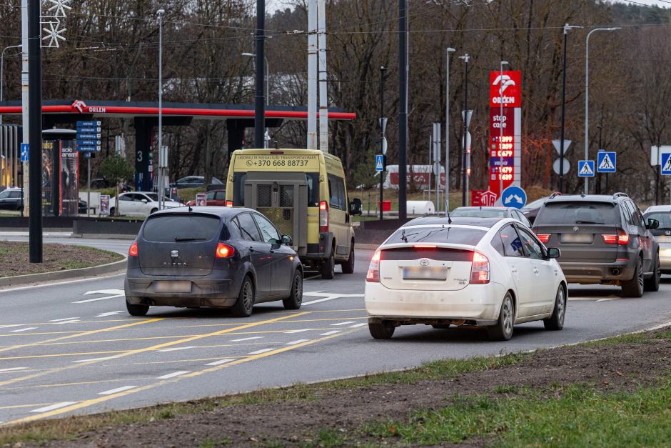 Vilniuje – prieššventinės automobilių spūstys