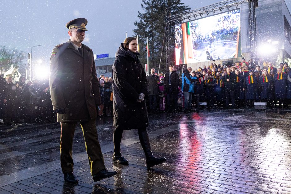 Atminimo laužų uždegimo ceremonija prie Vilniaus televizijos bokšto