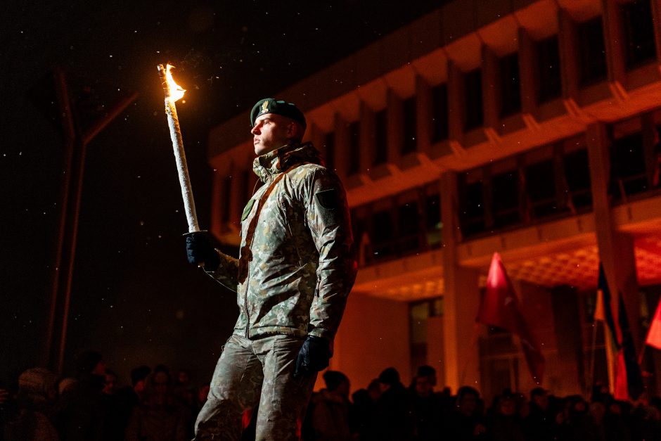 Atminimo laužų uždegimo ceremonija Vilniuje, Nepriklausomybės aikštėje