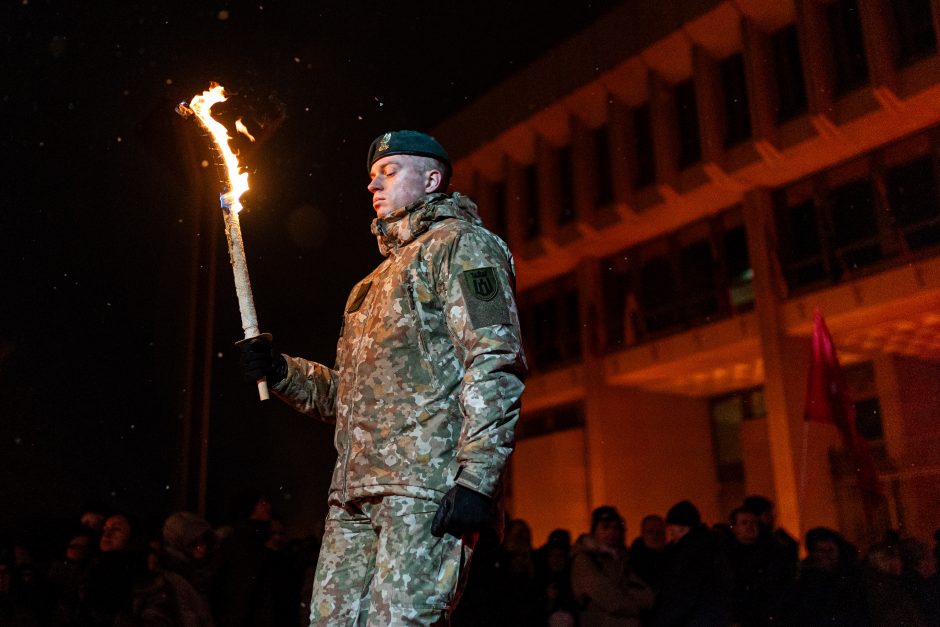 Atminimo laužų uždegimo ceremonija Vilniuje, Nepriklausomybės aikštėje