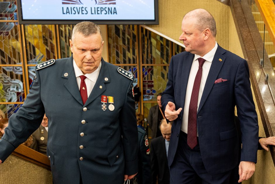 Skvernelis siūlo įamžinti visus Sausio 13-osios pasipriešinimo dalyvius atminimo lentoje