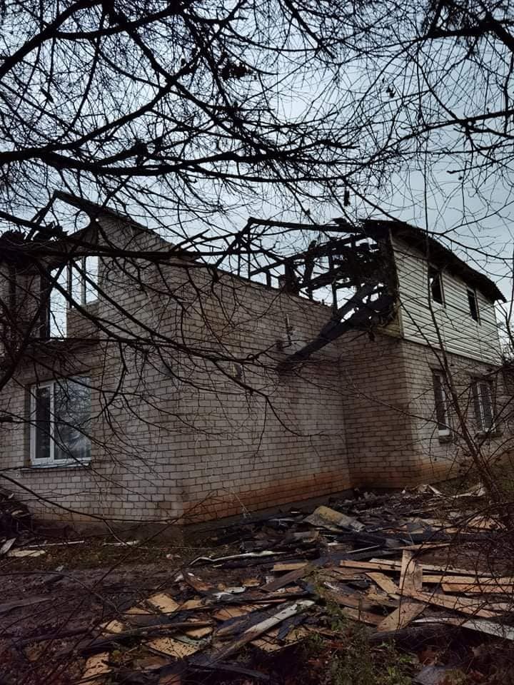 Namų neteko daugiavaikė šeima: gaisrą pastebėjo keturmetis, po nelaimės sukrėtė ir kita žinia