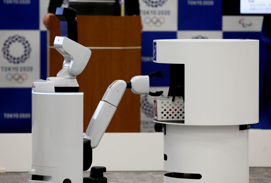 Tokijas pristatė robotus 2020-ųjų olimpiadai