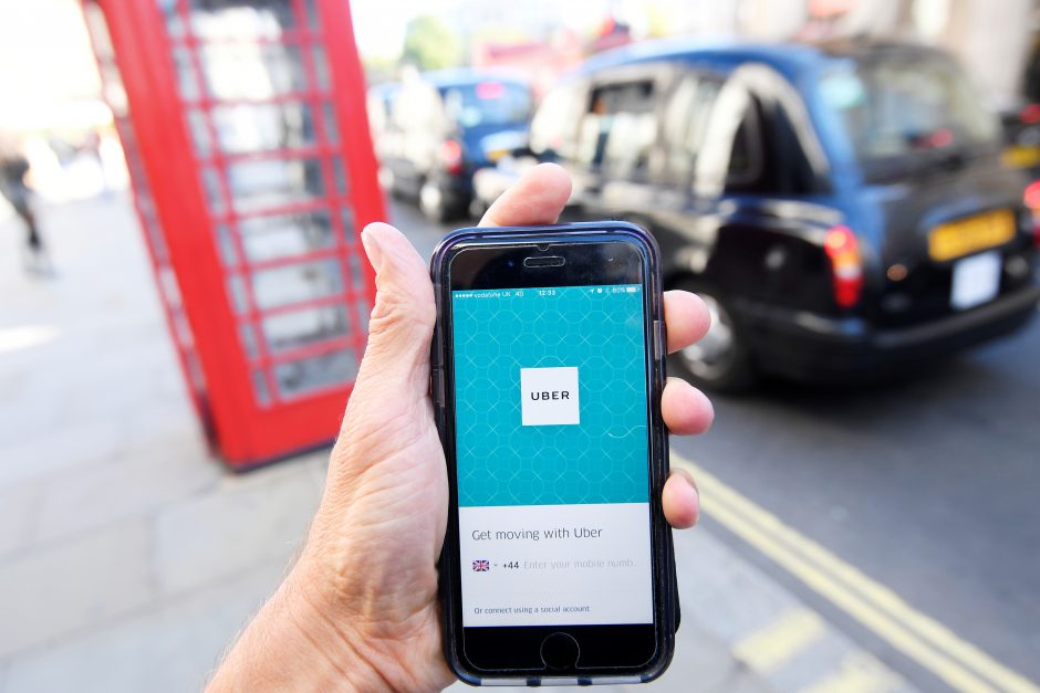 „Uber“ neteko licencijos tęsti veiklą Londone