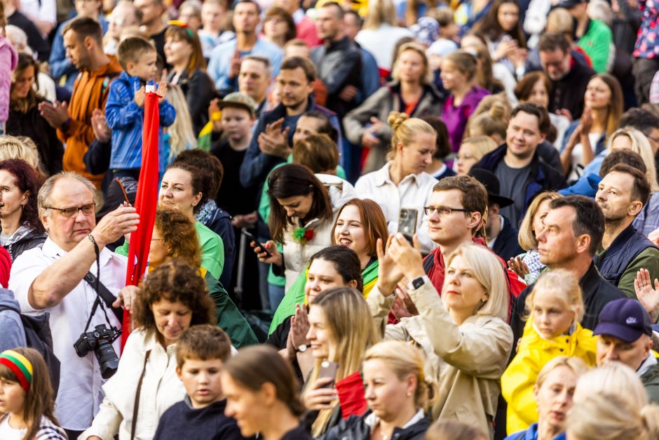 Lietuviai giedojo „Tautišką giesmę“