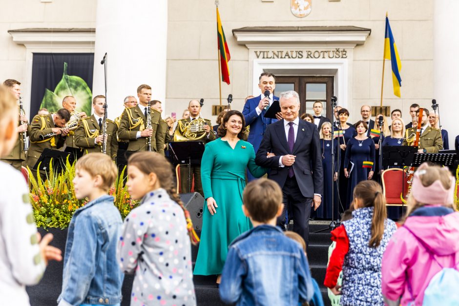 Lietuviai giedojo „Tautišką giesmę“