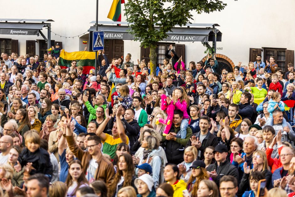 Lietuviai giedojo „Tautišką giesmę“