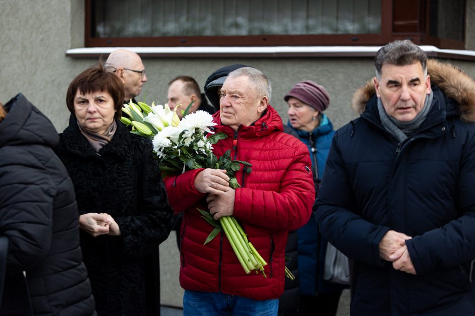 Legendinis dainininkas V. Malinauskas išlydėtas į paskutinę kelionę