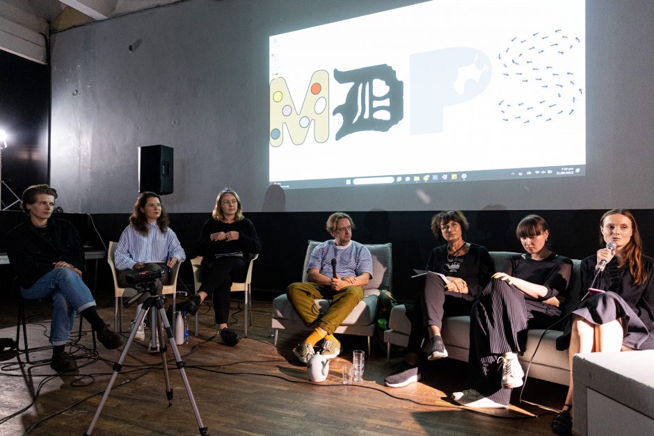 Diskusija apie meno darbuotojų padėtį Lietuvoje