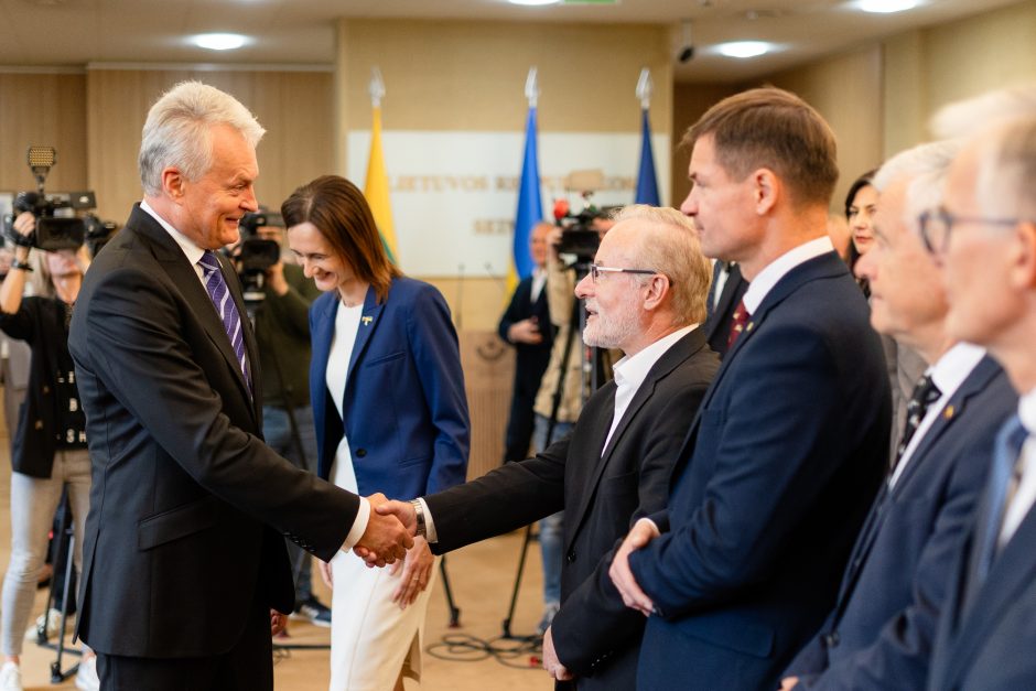 Seimo valdyba ir prezidentas teigia neradę bendros pozicijos dėl ribojimų baltarusiams