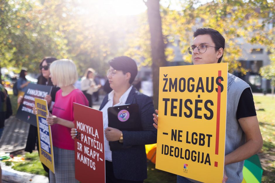 LBGTQ protestas nepraėjo be incidentų: policija pradėjo administracinę teiseną