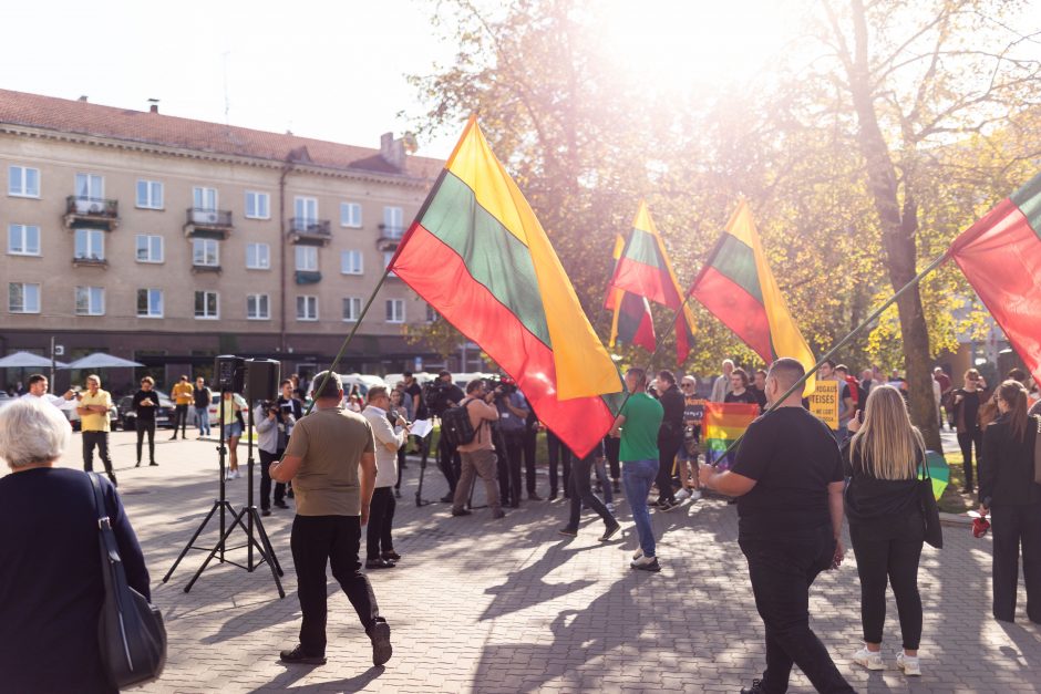 LBGTQ protestas nepraėjo be incidentų: policija pradėjo administracinę teiseną