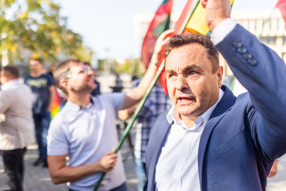 LBGTQ protestas nepraėjo be incidentų: policija pradėjo administracinę teiseną