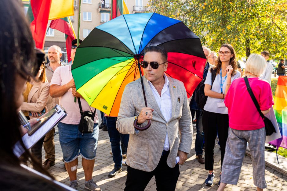 LBGTQ protestas nepraėjo be incidentų: policija pradėjo administracinę teiseną