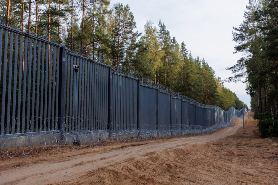 Į Lietuvą prasmukti bandžiusių neteisėtų migrantų pasieniečiai nefiksavo