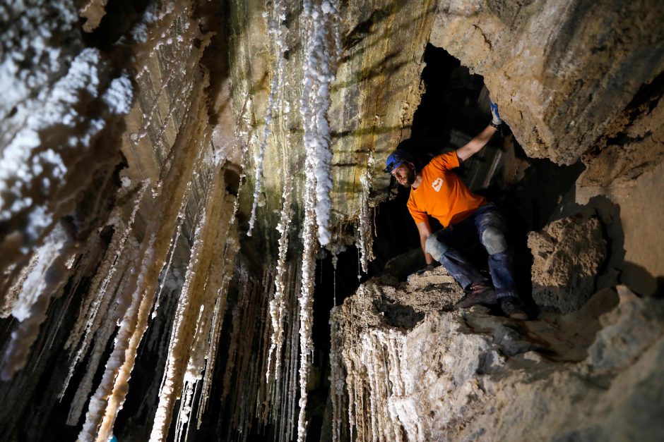 Urvų tyrinėtojai pristatė ilgiausią pasaulyje druskos olą