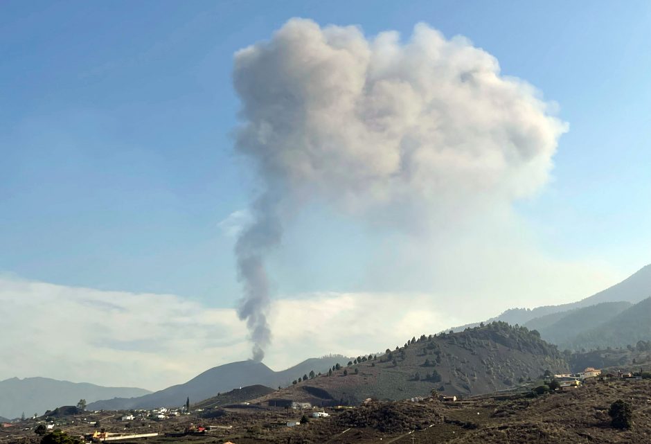 Mokslininkai: prasideda Kanarų ugnikalnio „mažesnio aktyvumo“ fazė