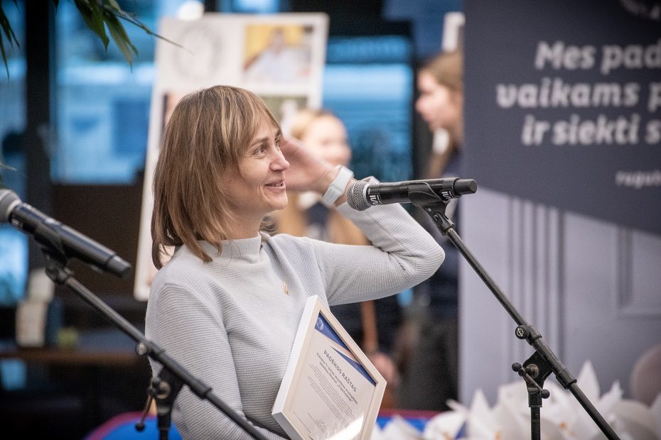 Vaikai tiesia gerumo ranką „Rugutės“ globojamiems sergantiems vaikams