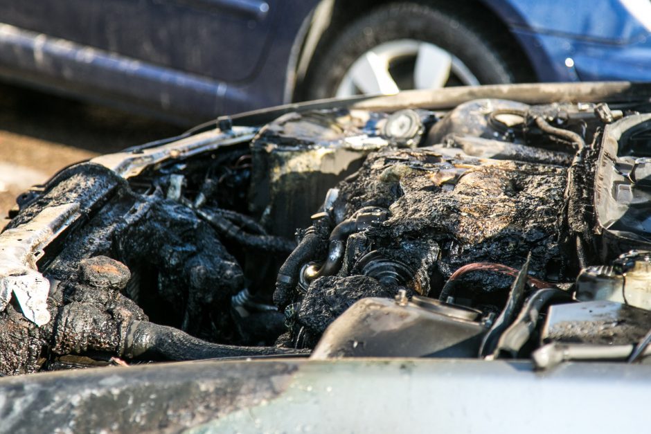 Telšių rajone pleškėjo automobilis: įtariamas padegimas