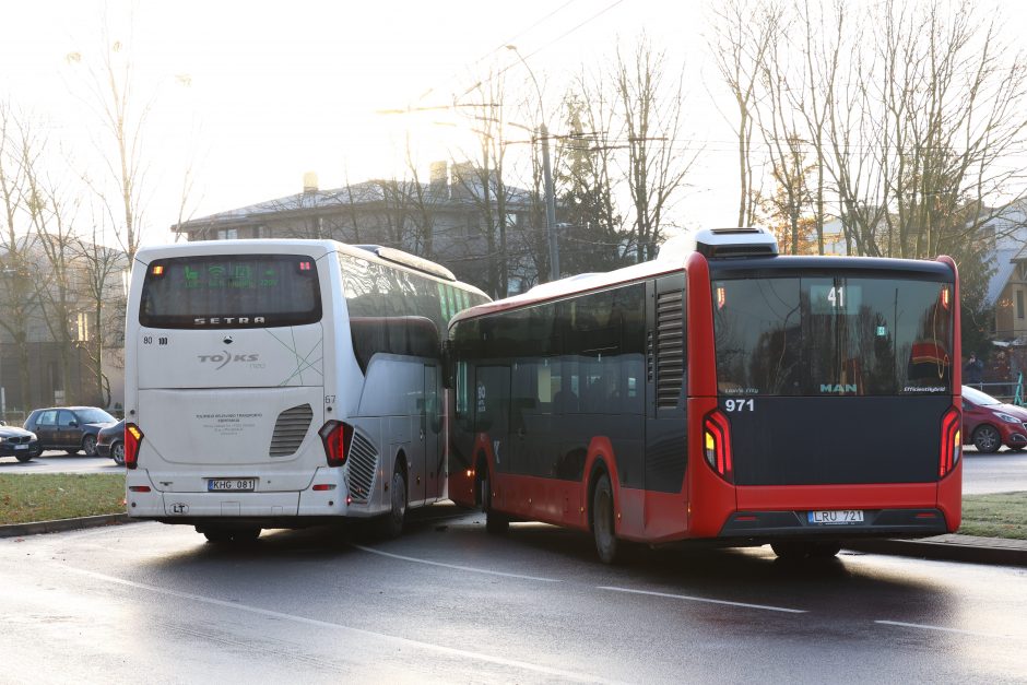 Kaune – automobilių avarijos ir spūstys