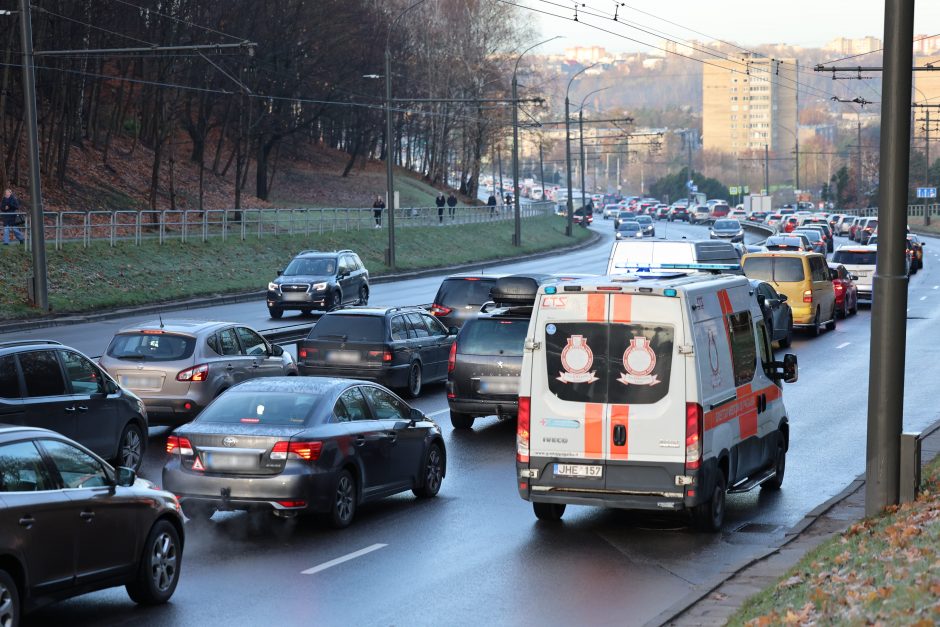 Kaune – automobilių avarijos ir spūstys