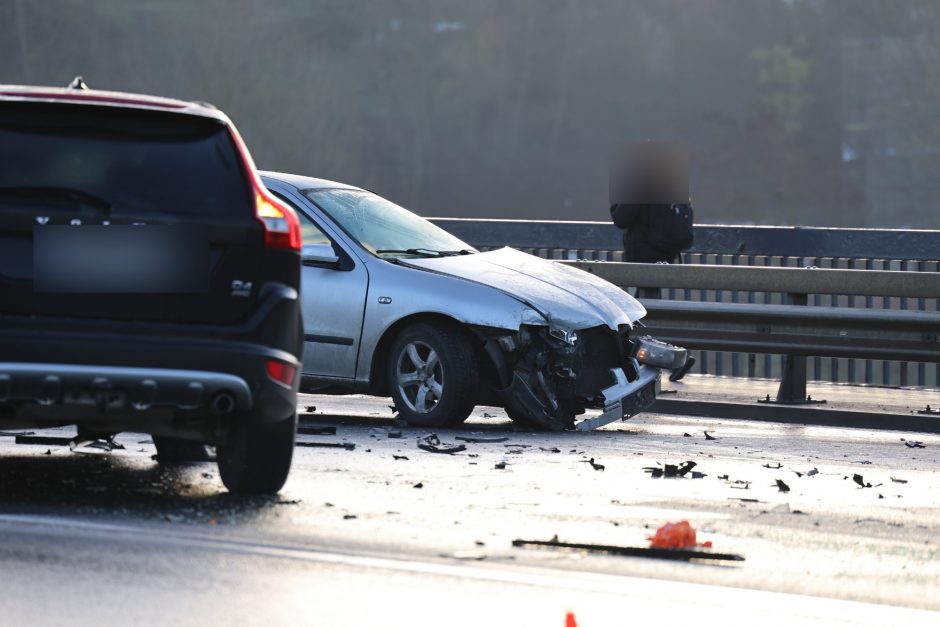 Kaune – automobilių avarijos ir spūstys