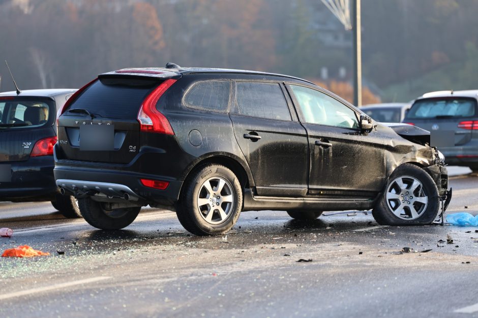 Kaune – automobilių avarijos ir spūstys