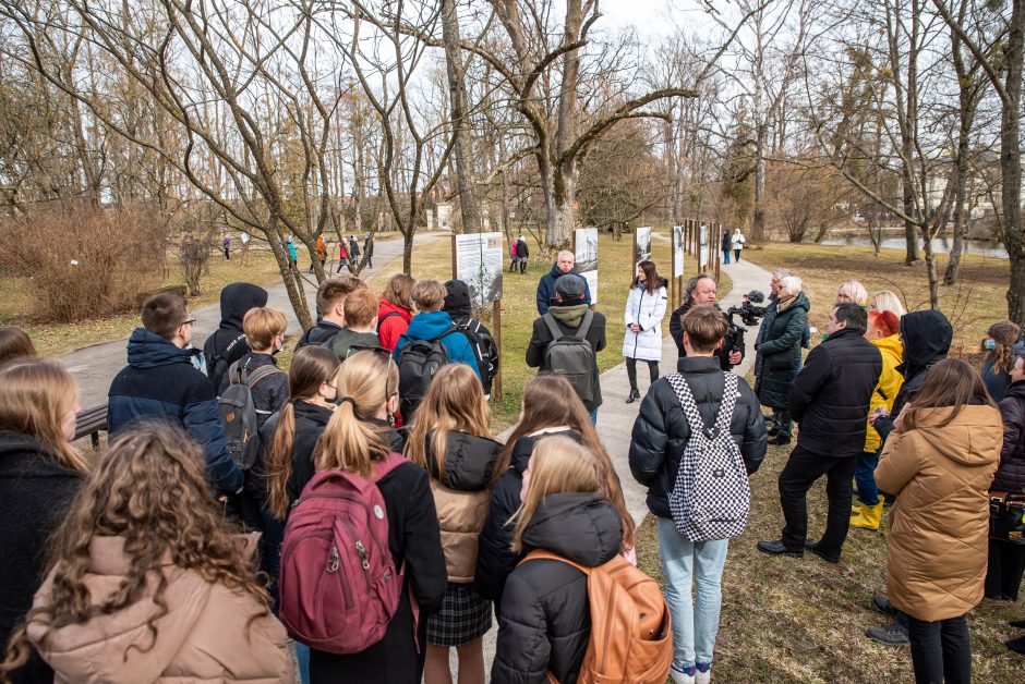 Atkurta istorinė Paukščių dienos nuotrauka