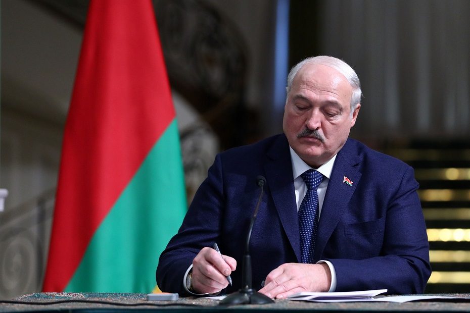JAV sankcijomis nusitaikė į A. Lukašenkos lėktuvą, bendroves „BelAZ“ ir „MAZ“