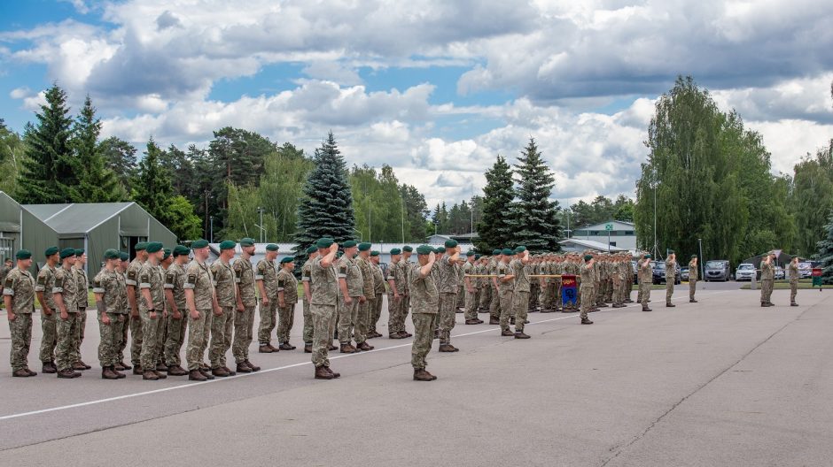 Lietuvos kariai vyksta į penktą Ukrainos karių mokymo misiją Jungtinėje Karalystėje