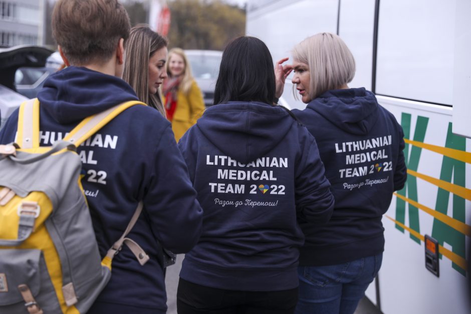 SAM: Lietuvos medikai baigia misiją Ukrainoje – poreikio siųsti naują komandą šiuo metu nėra