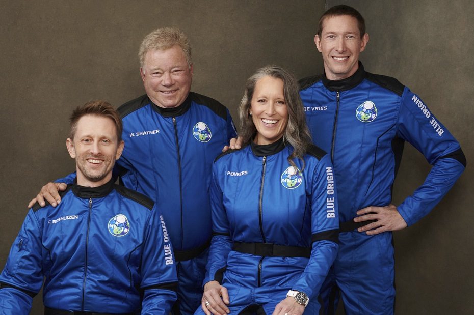 „Žvaigždžių kelio“ aktorius W. Shatneris sėkmingai pabuvojo kosmose su „Blue Origin“ 