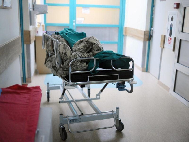 Panevėžyje į ligoninę pristatytas sumuštas ir alkoholiu apsinuodijęs globos namų auklėtinis