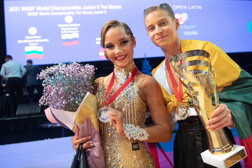 Lietuvos šokėjai pasidabino pasaulio jaunimo čempionato sidabru