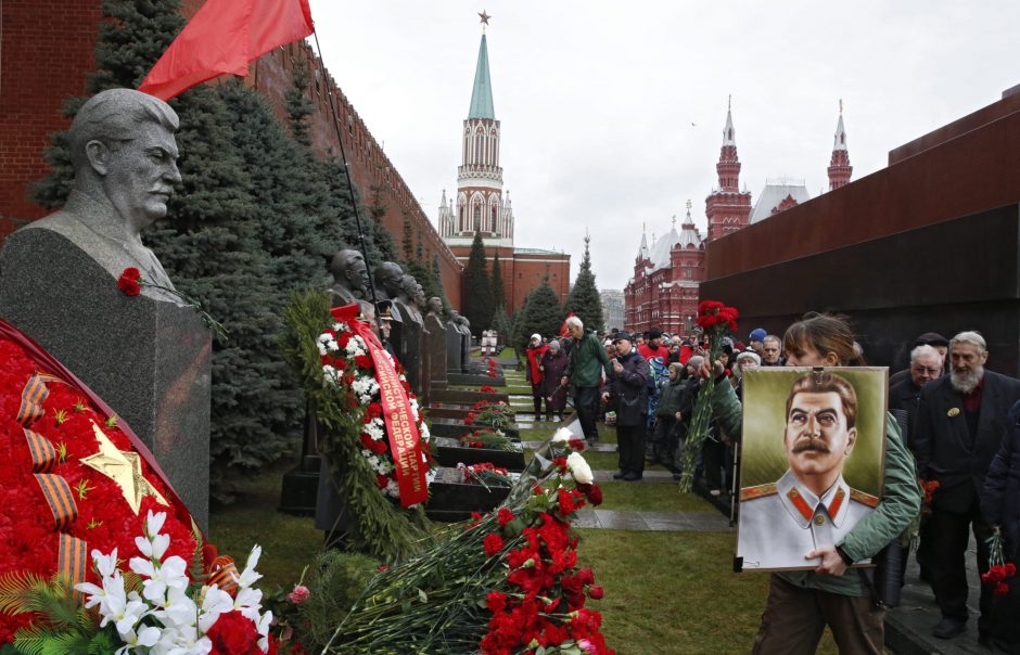Pirmą kartą XXI amžiuje dauguma rusų teigiamai vertina J. Staliną