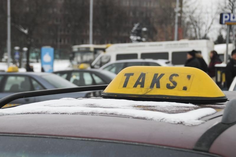 Klaipėdoje sumuštas taksi vairuotojas, nenorėjęs vežti girtų keleivių