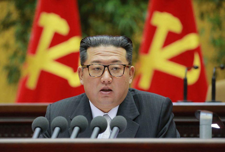 Diplomatai: JT Saugumo Taryba pirmadienį rengia skubų susitikimą dėl Šiaurės Korėjos