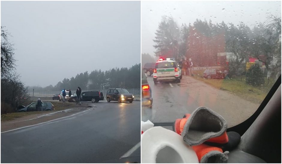 Vilniaus rajone susidūrė trys automobiliai: vienas nulėkė nuo kelio, nukentėjo žmogus