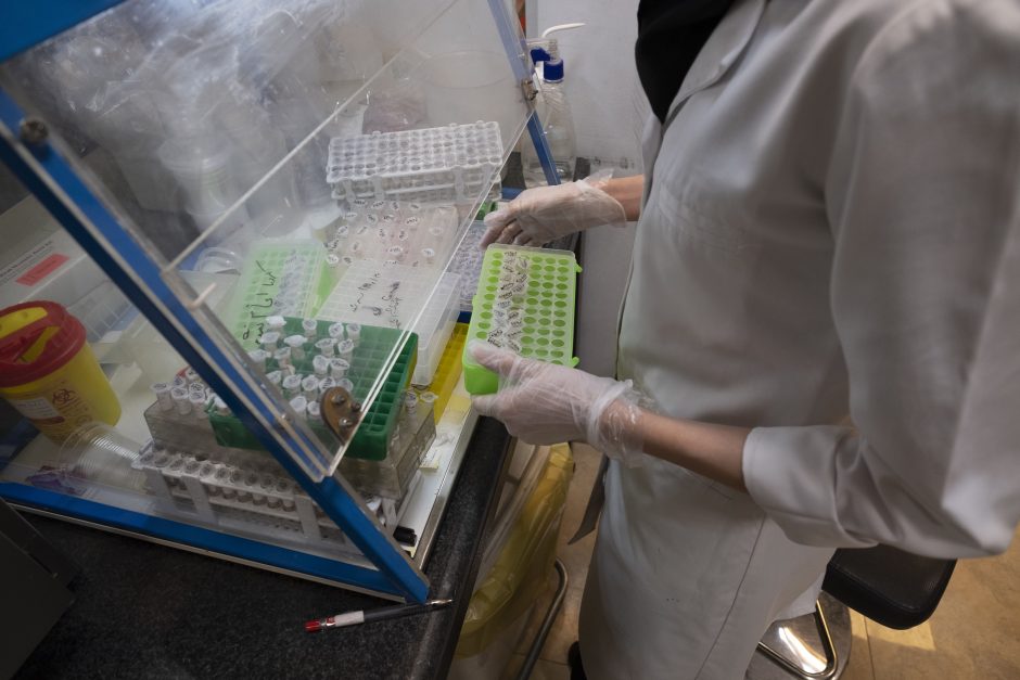 Irane nuo koronaviruso mirė dar septyniolika žmonių