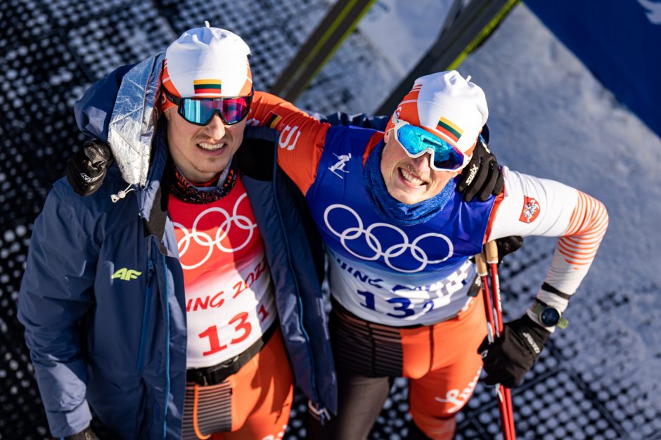 Komandų sprinto trasoje Lietuvos slidininkai paliko visas jėgas