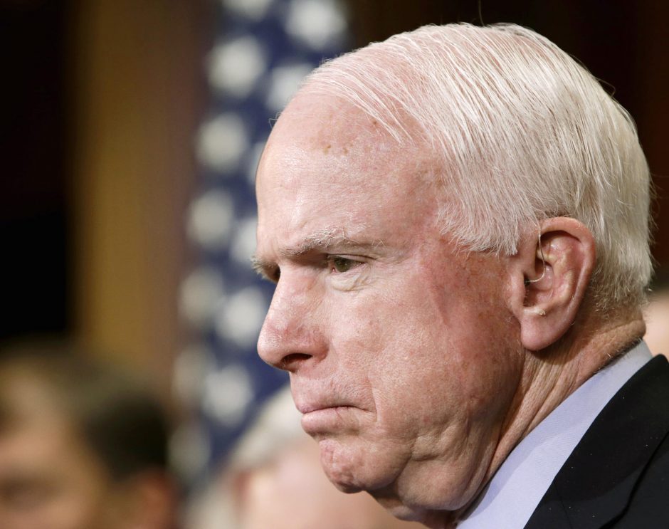 JAV senatorius J. McCainas sieks būti perrinktas 2016 metais