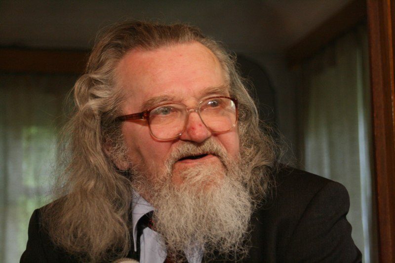 Mirė istorikas, bibliografas, visuomenės veikėjas J. Tumelis