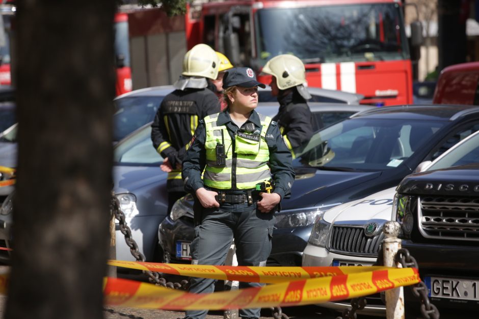 Tragedija Kaune: iškritusi pro septinto aukšto langą žuvo moteris