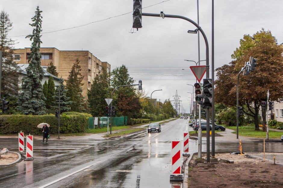 Šviesoforai Kauno gatvėse kelia sumaištį – čia užprogramuotos avarijos