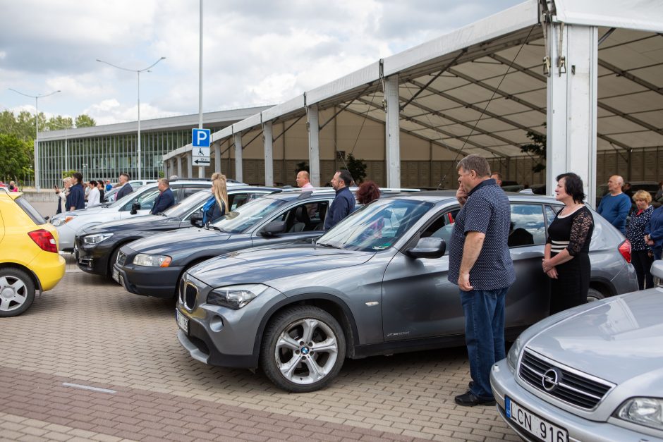 Naujai įkurtos „Laisvės ir teisingumo“ lyderiai tikisi keliolikos mandatų Seime