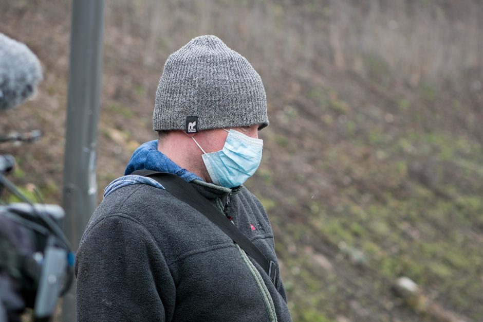 Per Amalių tunelį nepravažiuosite: traukiant apvirtusį vilkiką bus uždarytas eismas